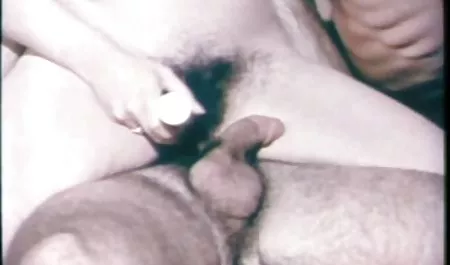 زن چاق با کوتوله در تلاش دانلود سکس احساسی برای تسلط بر نمایش 69